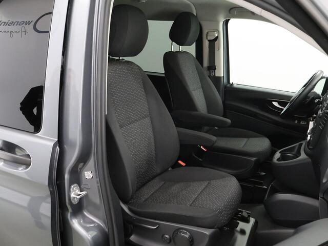 Mercedes-Benz VITO 114 CDI Aut. | Lang L2 | Dubbele Cabine | Navigatie + Carplay | Parkeercamera + Sensoren | LED Koplampen + Achterlichten | Stoelverwarming | Climate Controle | Trekhaak 2500kg | 5-zits | LM Velgen | Certified |