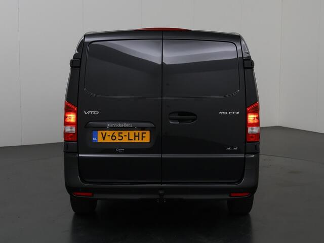 Mercedes-Benz VITO 119 CDI L2 Select 4-Matic | Distronic | 2500Kg Trekhaak | Parkman | Stoelverwarming | Standverwarming | Navigatie | Bumpers in carrosserie kleur