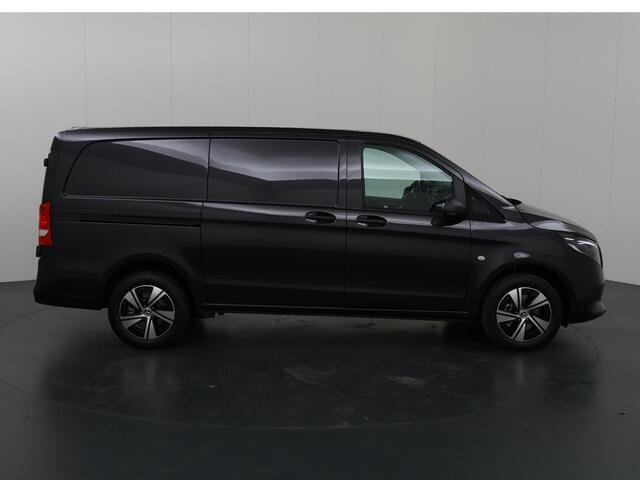 Mercedes-Benz VITO 119 CDI L2 Select 4-Matic | Distronic | 2500Kg Trekhaak | Parkman | Stoelverwarming | Standverwarming | Navigatie | Bumpers in carrosserie kleur