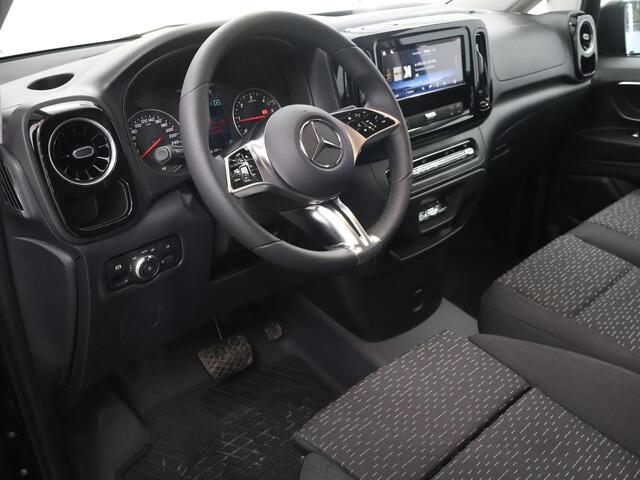 Mercedes-Benz VITO 119 CDI L2 Select 4-Matic | Distronic | 2500Kg Trekhaak | Parkman | Stoelverwarming | Standverwarming | Navigatie | Bumpers in carrosserie kleur
