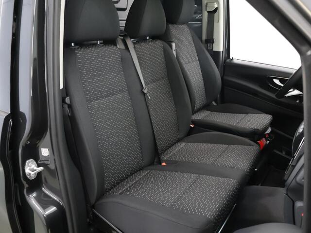 Mercedes-Benz VITO 119 CDI L2 Select 4-Matic | Distronic | 2500Kg Trekhaak | Parkman | Stoelverwarming | Standverwarming | Navigatie | Bumpers in carrosserie kleur