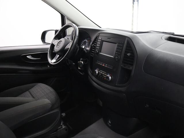 Mercedes-Benz VITO 114 CDI Aut. | L2 Lang | DC Comfort | Navigatie | Parkeercamera | Cruise Control | Climate Control | LM Velgen | LED | Schuifdeur L+R
