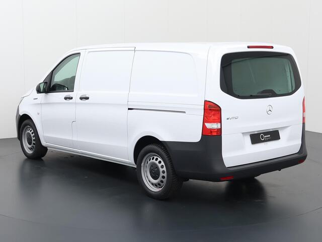 Mercedes-Benz VITO eVito Bestelwagen 66 kWh L2 | Navigatie | Parkeercamera | Stoelverwarming | Cruise Control