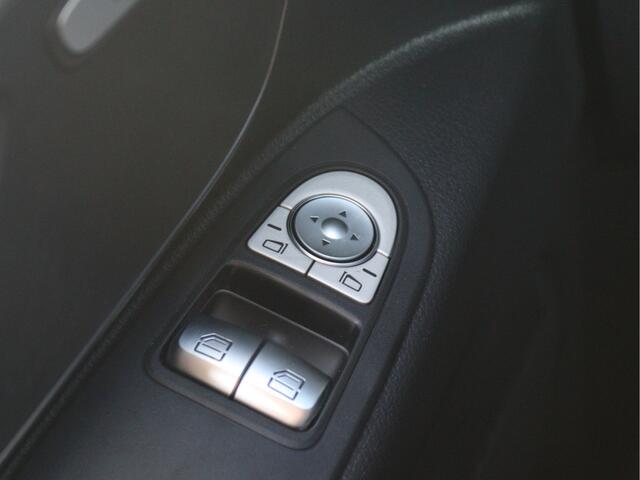 Mercedes-Benz VITO eVito 112 L2 66 kWh