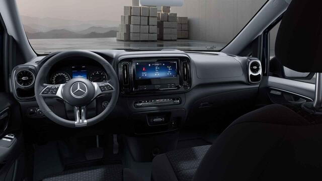 Mercedes-Benz VITO 116 CDI L2 Pro Automaat | Cruise control | Distronic Plus | Tweezitsbank | Airco | Dodehoek Assistent | Laadruimte bekleding | Achterdeuren 270 | Trekhaak AHW 2500 kg |