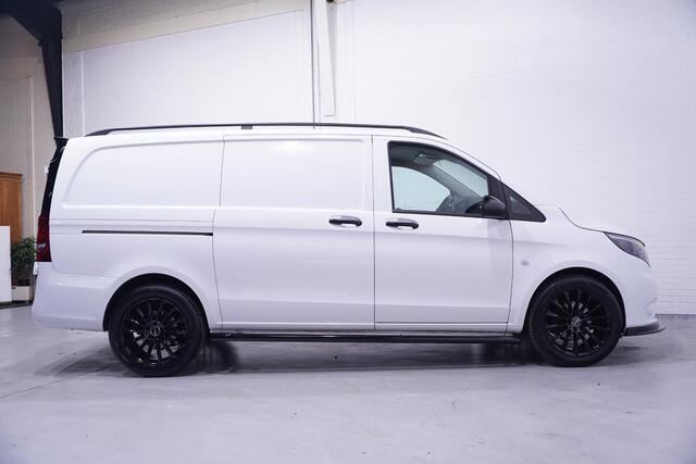 Mercedes-Benz VITO 114 CDI Lang Automaat Black&White Edition Airco Cruise Control, 19" LMV, Spoilers V+A, Sidebars Zwart, 3-Zits
