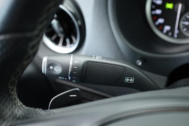 Mercedes-Benz VITO 116 CDI Extra Lang DC Comfort | Trekhaak | Treeplanken | Camera | CarPlay | Stoelverw.