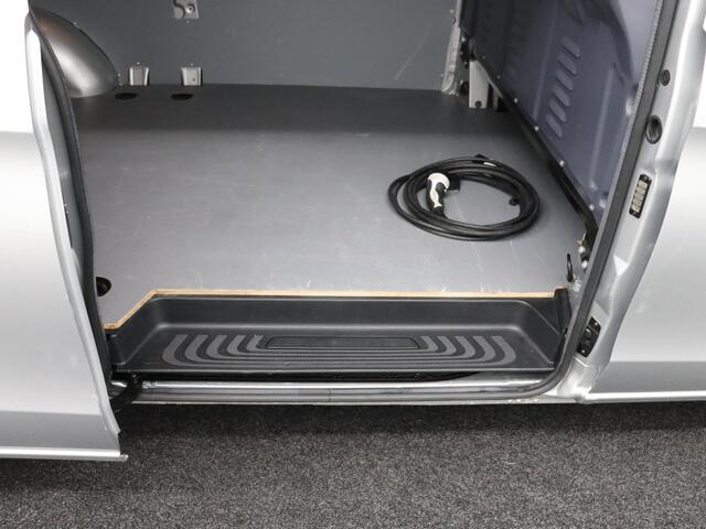 Mercedes-Benz VITO eVito Extra Lang 66 kWh Mercedes-Benz eVito eVito Extra Lang 66 kWh