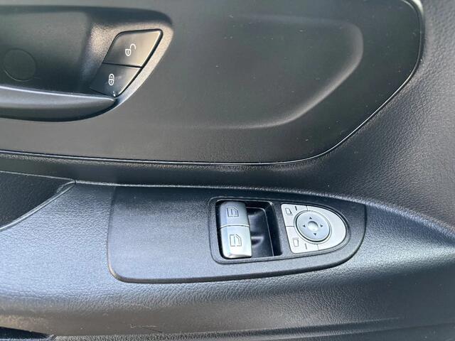 Mercedes-Benz VITO 116CDI L2H1 Automaat Airco Navi Cruisecontrol Trekhaak