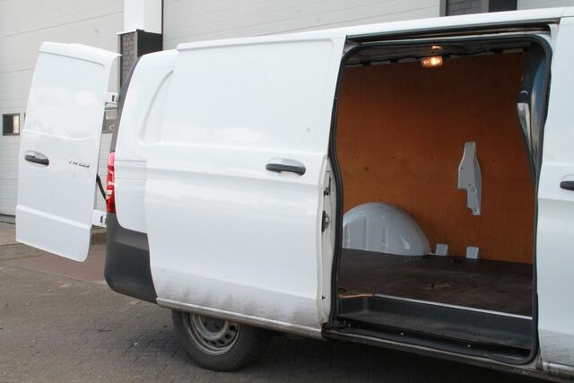 Mercedes-Benz VITO 114 CDI Lang Automaat EURO 6 - Airco - Navi - Cruise - ¤16.900,- Excl.