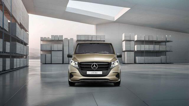 Mercedes-Benz VITO eVito 112 L2 66 kWh | Nieuwe kleur Kalaharigold | Achterdeuren | Stoelverwarming | Navigatie | Apple Car Play & Android Auto