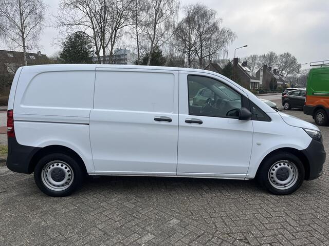 Mercedes-Benz VITO 109 CDI Functional Lang 88pk Trekhaak | Achteruitrijcamera | Navigatie | Schuifdeur | Cruise control