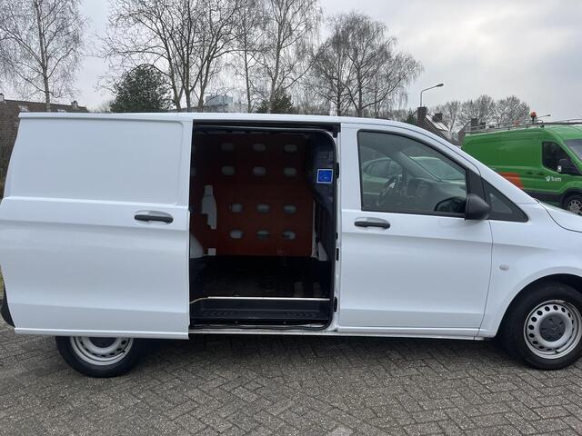 Mercedes-Benz VITO 109 CDI Functional Lang 88pk Trekhaak | Achteruitrijcamera | Navigatie | Schuifdeur | Cruise control