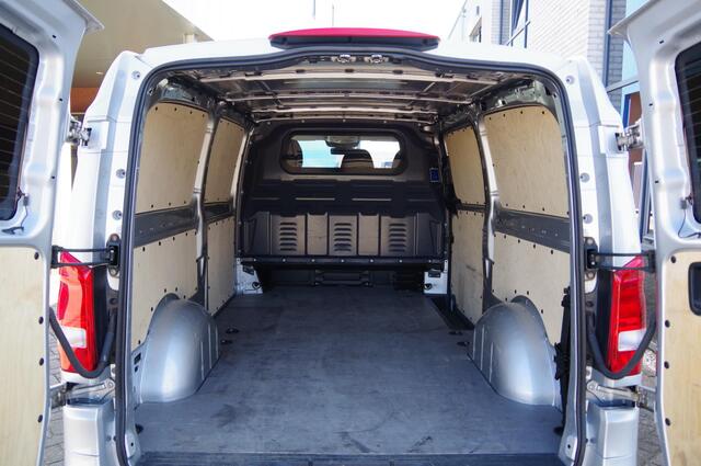 Mercedes-Benz VITO 116 CDI XL L3, 3-ZITS, AUT. LED, TREKHAAK, CAMERA, CRUISE, STOELVERWARMING, AIRCO, PARKEERSENSOREN