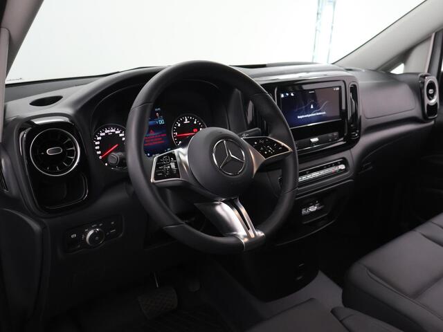 Mercedes-Benz VITO 119 CDI Aut. | 4X4 | Lang L2 | Select | LM Velgen | Parkeercamera | 3-zits | Lederen bekleding | Trekhaak | LED | Stoelverwarming | AWD | Certified |