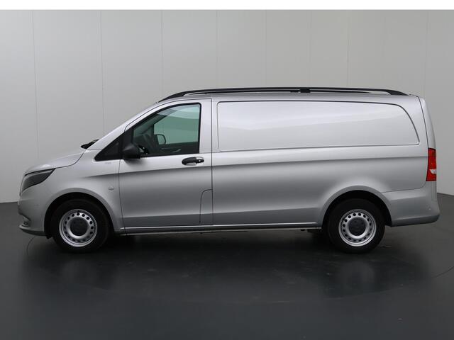 Mercedes-Benz VITO 111 CDI | L2 Lang | Navigatie | Parkeersensoren | Climate Control | 2-zits | Trekhaak | Certified