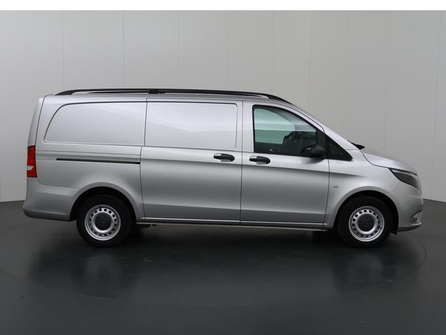 Mercedes-Benz VITO 111 CDI | L2 Lang | Navigatie | Parkeersensoren | Climate Control | 2-zits | Trekhaak | Certified