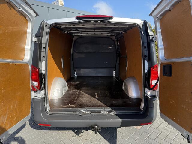 Mercedes-Benz VITO 114 CDI 136 PK / L3H1 / 1e EIG. / TREKHAAK / AIRCO / CRUISE / NETTE BUS