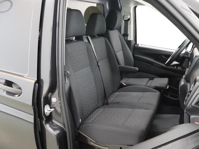 Mercedes-Benz VITO 114 CDI Aut. | XL L3 | Pro | Automaat | Cruise control | Distronic Plus | Tweezitsbank | Airco | Dodehoek Assistent | Laadruimte bekleding | Achterdeuren 270 | Trekhaak AHW 2500 kg | Certified