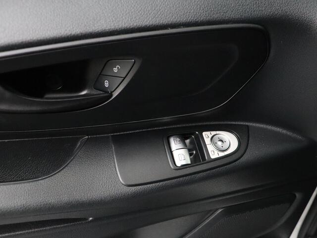 Mercedes-Benz VITO 111CDI Extra Lang | Navigatie | Camera | Airco | Betimmering | Trekhaak