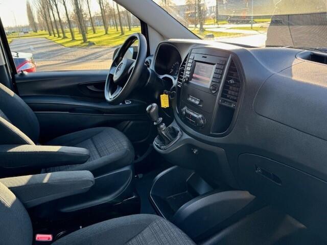 Mercedes-Benz VITO 114 CDI Lang L2 / H1 l Airco l Audio Navigatie Becker MAP l Tempomaat l Comfortstoelen l Trekhaak l Klep l Tempomaat l tussenschot l Houten vloer l
