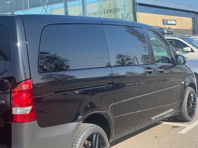 Mercedes-Benz VITO 114 CDI Lang L2 / H1 l Airco l Audio Navigatie Becker MAP l Tempomaat l Comfortstoelen l Trekhaak l Klep l Tempomaat l tussenschot l Houten vloer l
