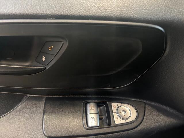 Mercedes-Benz VITO 116CDI L3H1 XXL Automaat Airco Navi Cruisecontrol Trekhaak EURO 6
