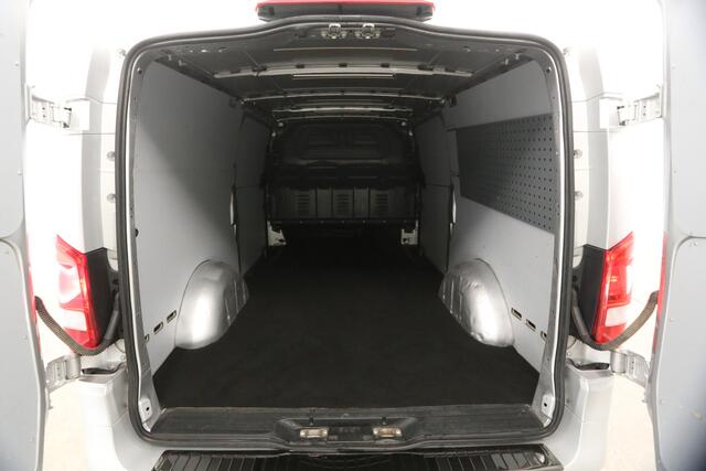 Mercedes-Benz VITO 119 CDI Extra Lang 191PK Automaat Airco Camera Cruise 2xSchuifdeur Carplay Navi PDC LED 19''LMV Trekhaak