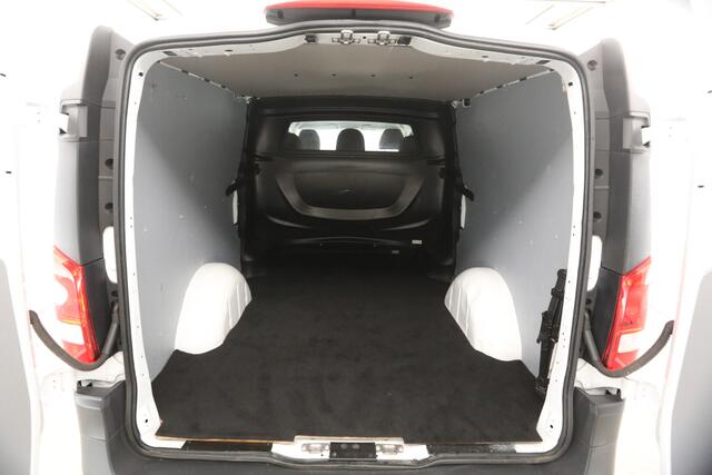 Mercedes-Benz VITO 116 CDI Extra Lang 164PK Dubbele Cabine 5 Persoons Airco Camera Carplay Cruise Navi PDC Imperiaal Trekhaak