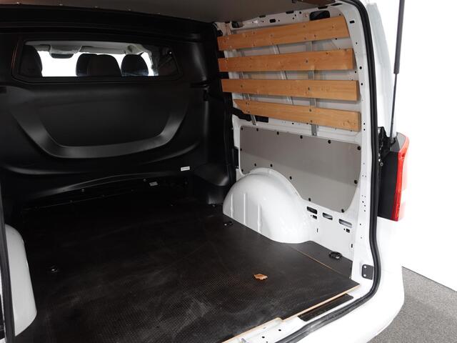 Mercedes-Benz VITO 114 CDI Lang Dubbele Cabine Comfort Automaat Airco Navi Cruise Control 6-Persoons Trekhaak