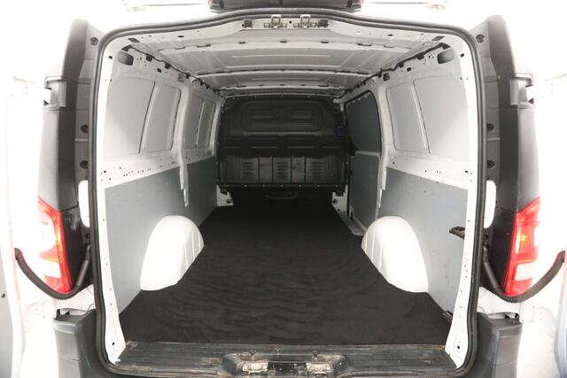 Mercedes-Benz VITO 111 CDI Lang Airco 3 Persoons Trekhaak Imperiaal 3 Persoons Leder Elektrpakket