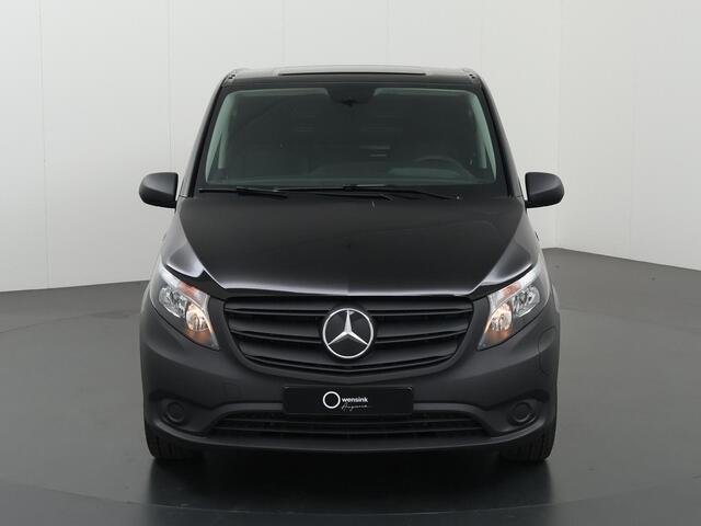 Mercedes-Benz VITO eVito Bestelwagen 66 kWh L2 | Navigatie | Airco | Bluetooth | Lederen Stuurwiel