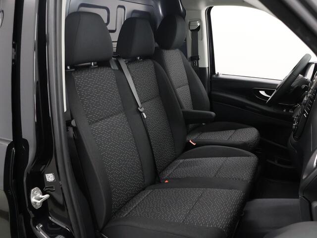 Mercedes-Benz VITO eVito Bestelwagen 66 kWh L2 | Navigatie | Airco | Bluetooth | Lederen Stuurwiel