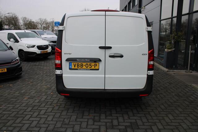 Mercedes-Benz VITO 111 CDI Lang airco cruise navi elek pakket marge