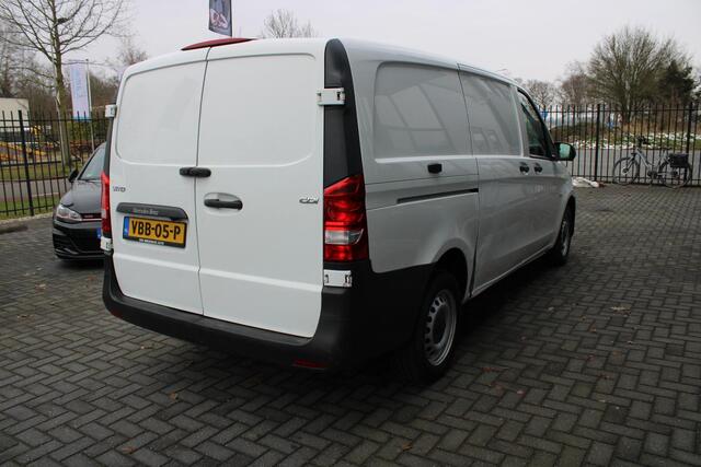 Mercedes-Benz VITO 111 CDI Lang airco cruise navi elek pakket marge