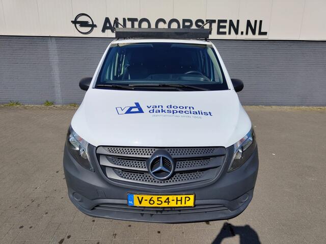 Mercedes-Benz VITO 111 CDI Lang Dubbele Cabine Airco Trekhaak Imperial+Ladderrol Bluetooth Licht/Regen-Sensor Betonplex Vloer Lat om Lat Betimmering Zijschuifdeur Comfort 1e eigenaar! Euro 6