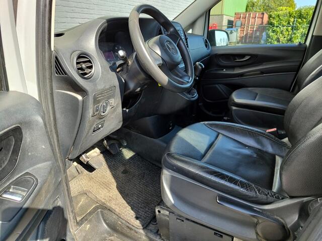 Mercedes-Benz VITO 111 CDI Lang Dubbele Cabine Airco Trekhaak Imperial+Ladderrol Bluetooth Licht/Regen-Sensor Betonplex Vloer Lat om Lat Betimmering Zijschuifdeur Comfort 1e eigenaar! Euro 6