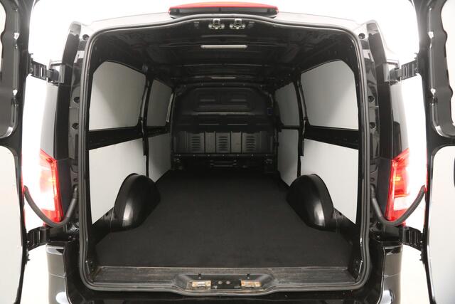 Mercedes-Benz VITO 114 CDI Lang Automaat Airco Cruise Carplay Camera Trekhaak 18"LMV Navigatie 3 Persoons