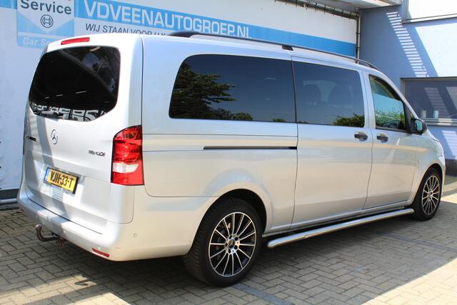 Mercedes-Benz VITO 116 CDI Extra Lang DC Comfort 6 Persoons | Incl. 12 maanden Garantie | Trekhaak | Achteruitrijcamera | Parkeersensoren V+A | Cruise controle | Navigatie | Climate controle | Schakelmogelijkheid aan stuurwiel | Getinte ramen | Sidebar | Dakrails |