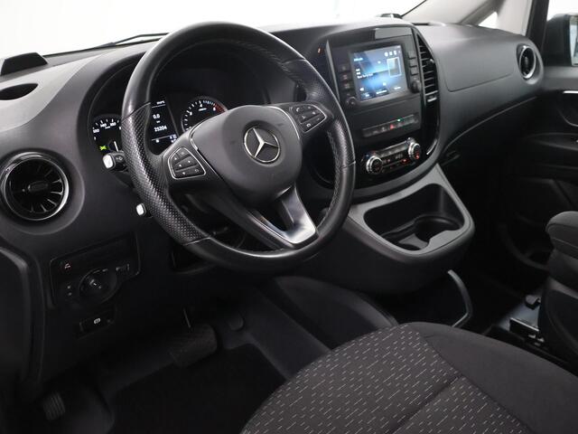 Mercedes-Benz VITO 116 CDI Aut. | XL L3 | Dubbele Cabine | | Climate Control | LM Velgen | Achterdeuren | Spraakassistent | Navigatiesysteem | Trekhaak | Cruise Control | Certified