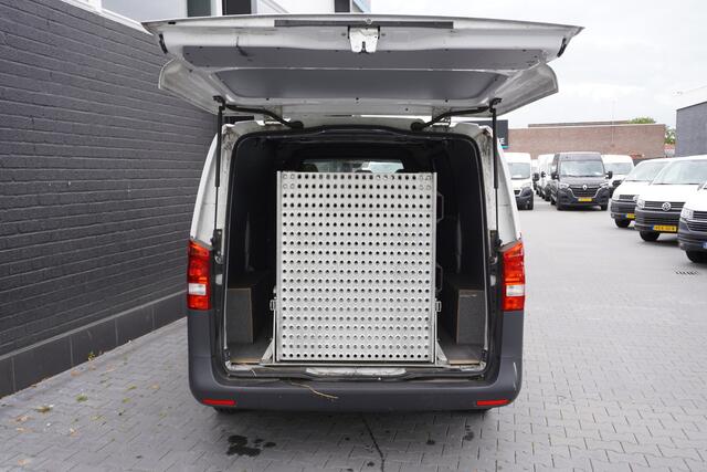 Mercedes-Benz VITO 111 CDI XL EURO 6 - Airco - Camera - Laadbrug - ¤ 10.900,- Excl.