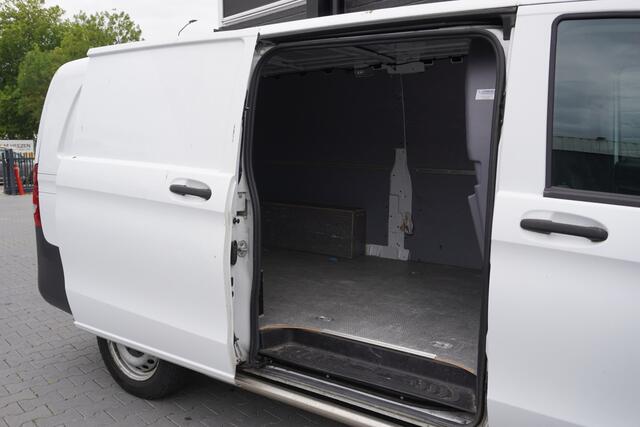 Mercedes-Benz VITO 111 CDI XL EURO 6 - Airco - Camera - Laadbrug - ¤ 10.900,- Excl.
