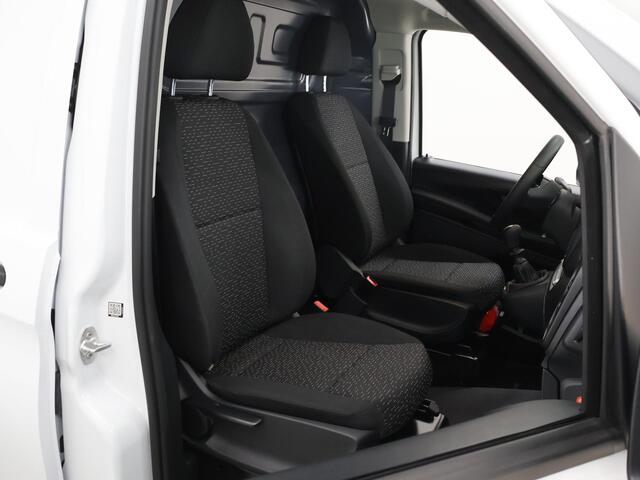 Mercedes-Benz VITO 110 CDI XL L3 | Parkeercamera | Navigatiesysteem | Bluetooth | Cruise Control | 2-zits | Carplay | Certified