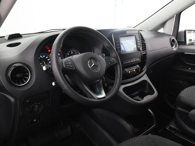 Mercedes-Benz VITO 114 CDI Aut. | L2 Lang | Schuifdeur L+R | LM Velgen | 2-zits | Navigatie | Trekhaak | Parkeercamera | Climate Control | LED Koplampen | Certified