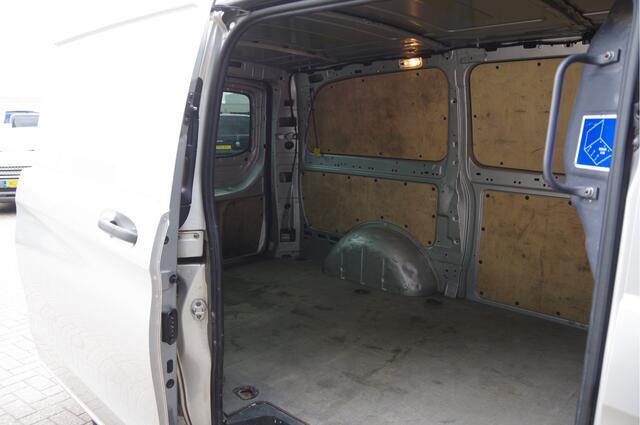 Mercedes-Benz VITO 114 CDI L2 3-ZITS, AUT. AIRCO, CRUISE, CAMERA, 18'' LMV, PARKEERSENSOREN, NL AUTO, NAP