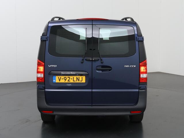 Mercedes-Benz VITO 116 CDI Aut. | L2 | Pro Automaat | Cruise control | Distronic Plus | Tweezitsbank | Airco | Dodehoek Assistent | Laadruimte bekleding | Achterdeuren 270 | Trekhaak AHW 2500 kg |