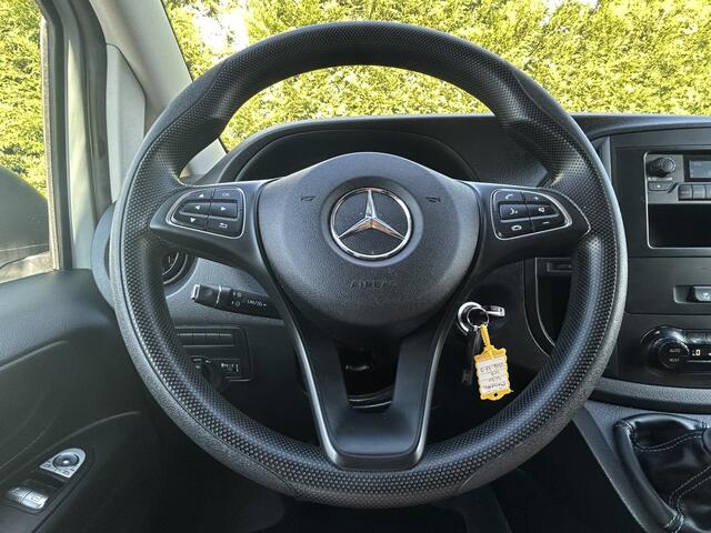 Mercedes-Benz VITO 110 CDI 102 PK RWD / L2H1 / 1e EIGENAAR / TREKHAAK / 50.667 KM !! / AIRCO / CRUISE / BLUETOOTH