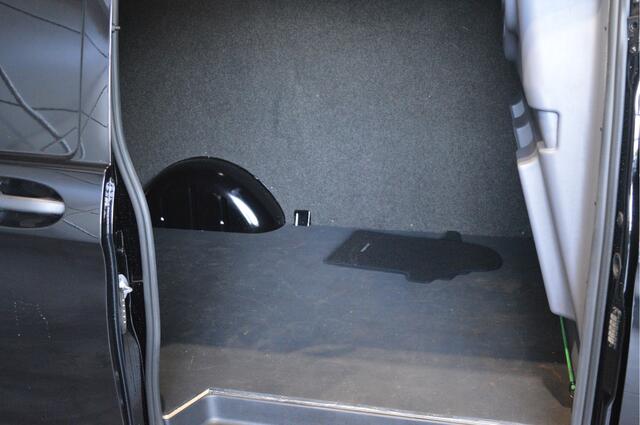 Mercedes-Benz VITO 114 CDI L2 Edition navi camera leer trekhaak 20 inch !!