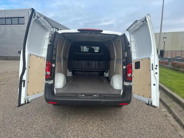 Mercedes-Benz VITO 116CDI L3H1 Auromaat Airco Navi Trekhaak Cruisecontrol EURO 6 BPM VRIJ
