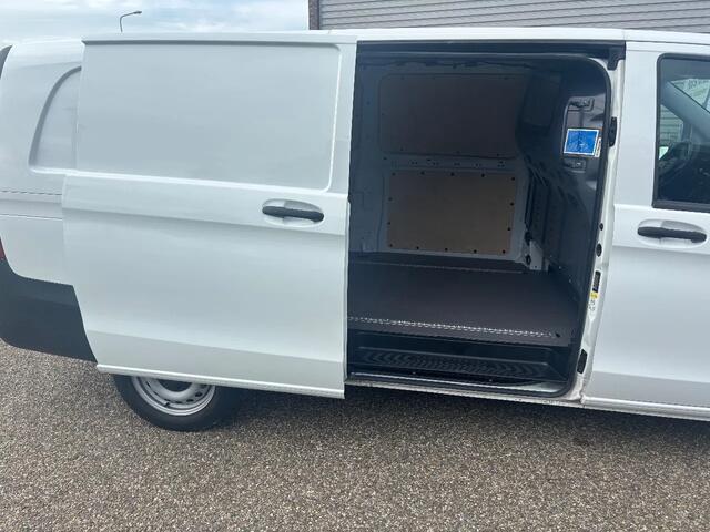 Mercedes-Benz VITO 116CDI L3H1 Auromaat Airco Navi Trekhaak Cruisecontrol EURO 6 BPM VRIJ